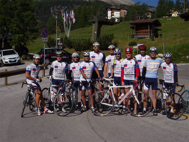 gal/2010/07 - Sella Ronda Bike Day 2010/05 - SellaRonda_Bike_Day/01_La Partenza/11P6270144-01.jpg